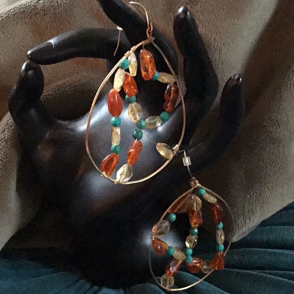 Hand made dangle earrings 14k filled - Picture 2 of 3